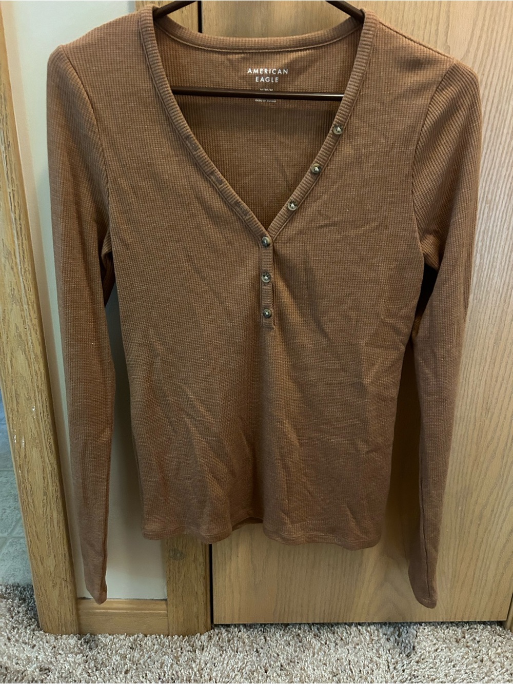 American Eagle Long-Sleeve Top Brown